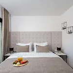 Elegance Sinj