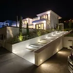 Elegance *