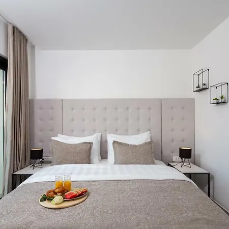 Elegance Sinj